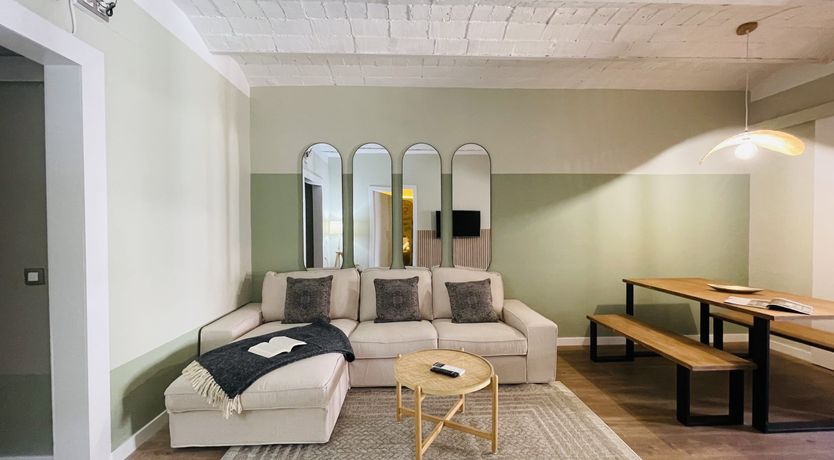 Photo of Catalunya Chic