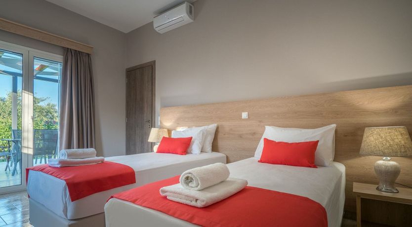 Photo of Enchanting Villa Verde