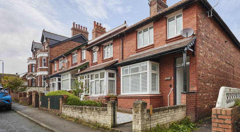 Photo of Whitby Wonder