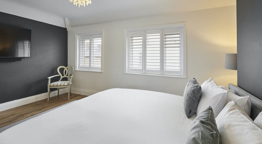 Photo of Whitby Wonder