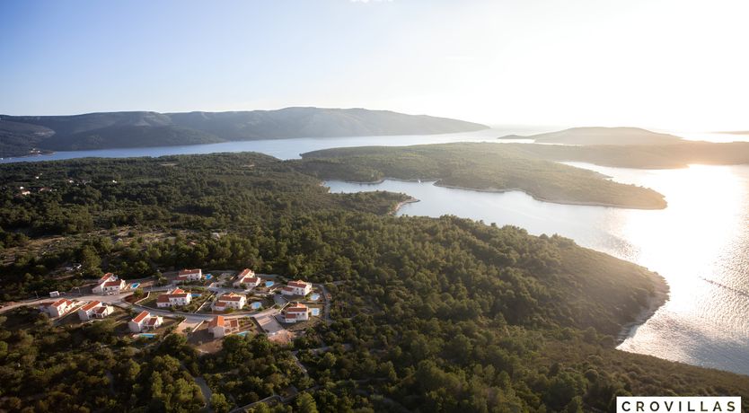 Photo of Romantic Verde