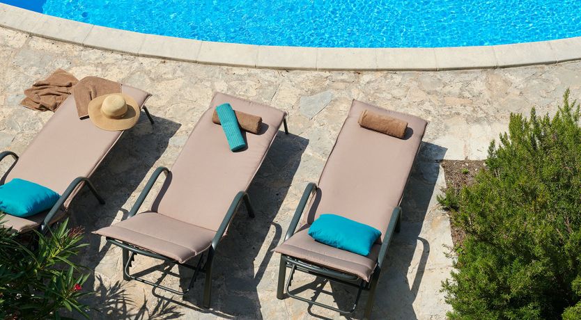 Photo of Romantic Verde