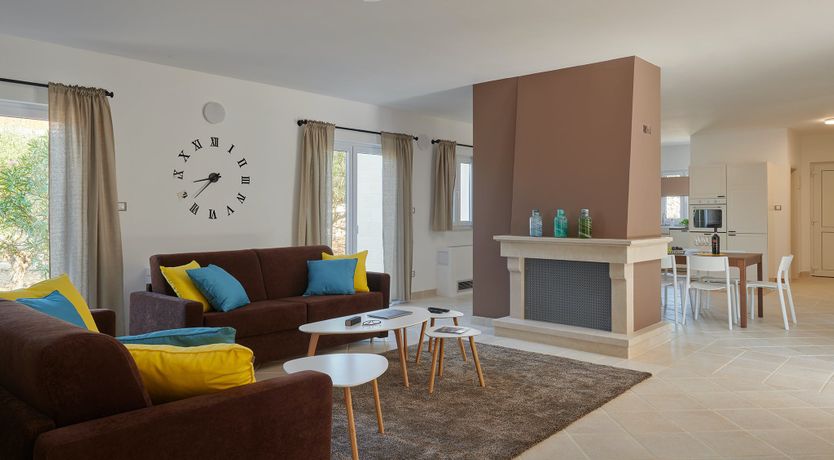 Photo of Romantic Verde