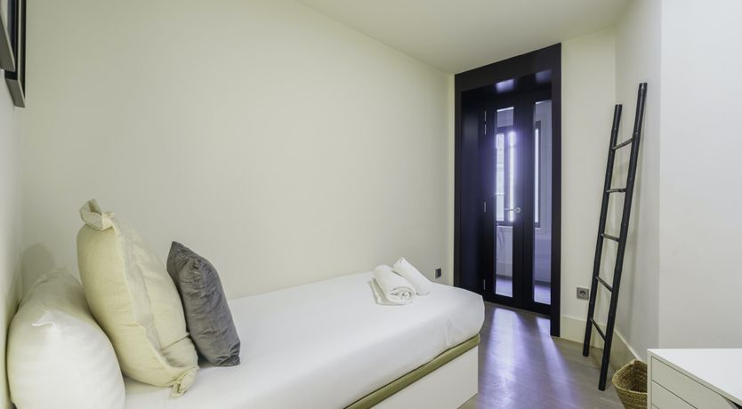 Photo of Milà Mirage