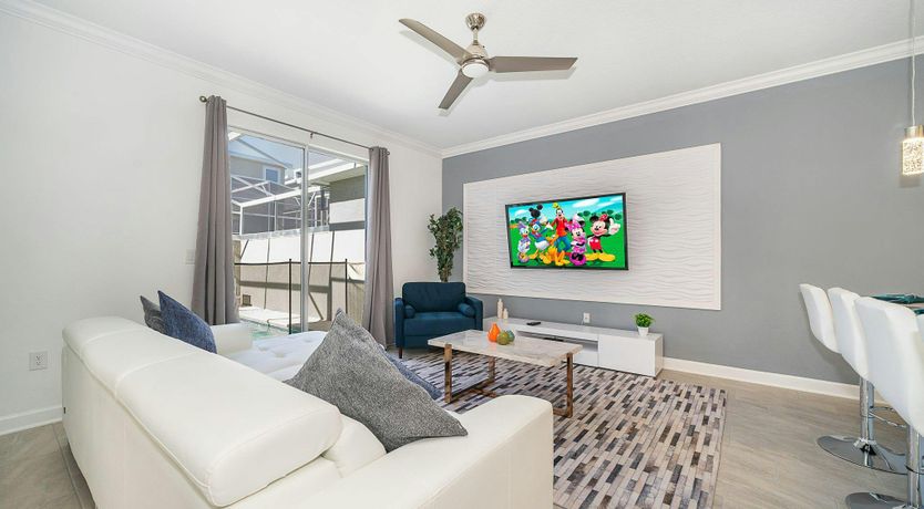 Photo of Stay Late, It's Time for Dinner