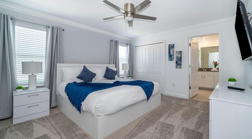 Photo of Stay Late, It's Time for Dinner