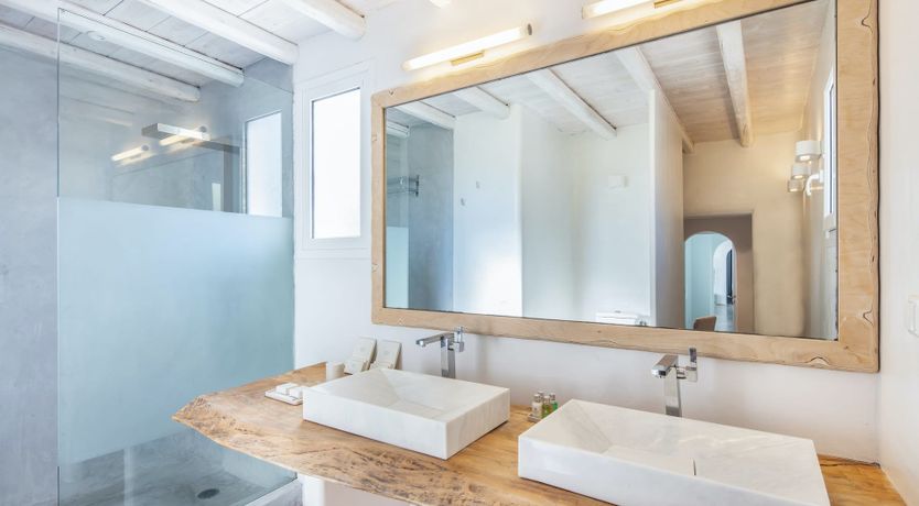 Photo of Opulent Escape