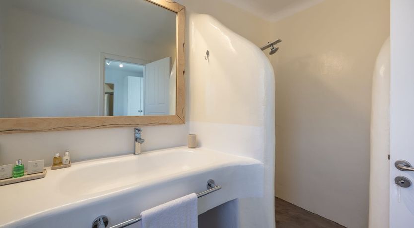 Photo of Opulent Escape