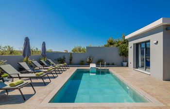 Blissful Olive Cottage