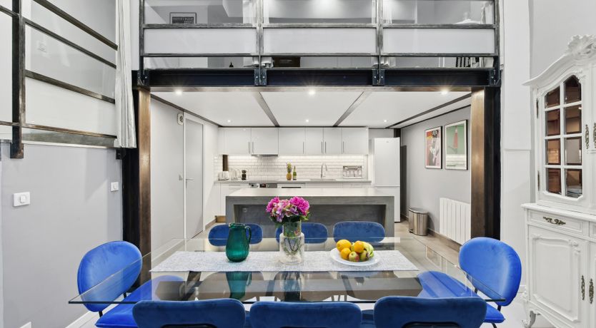 Photo of Little Paris, Big City