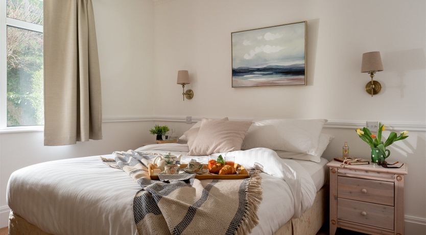 Photo of Riverside Breeze