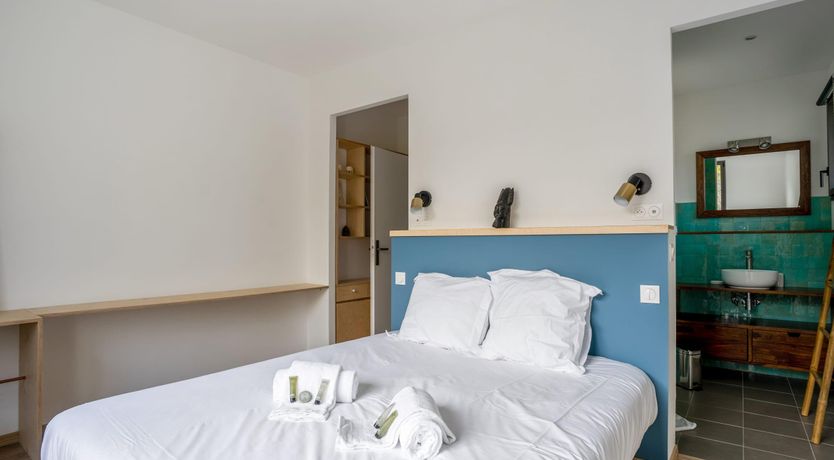 Photo of Hole In Three