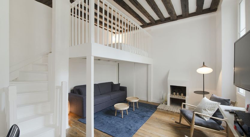 Photo of Saint Germain Charm