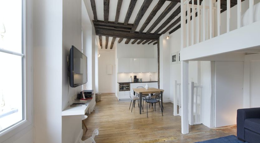 Photo of Saint Germain Charm