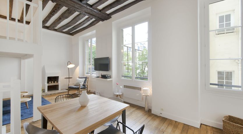 Photo of Saint Germain Charm