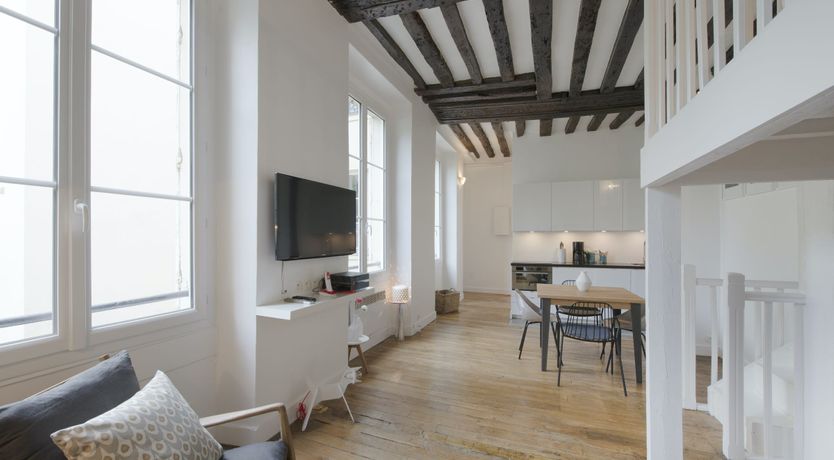 Photo of Saint Germain Charm