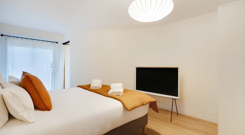 Photo of The Queen of Paris