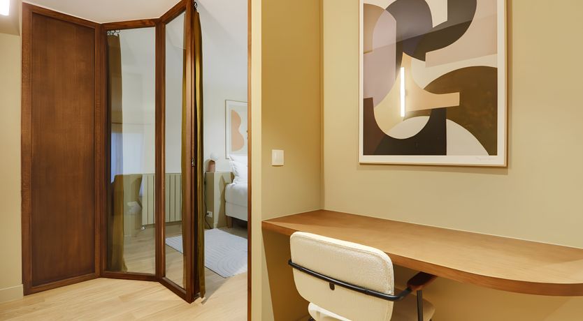 Photo of The Queen of Paris