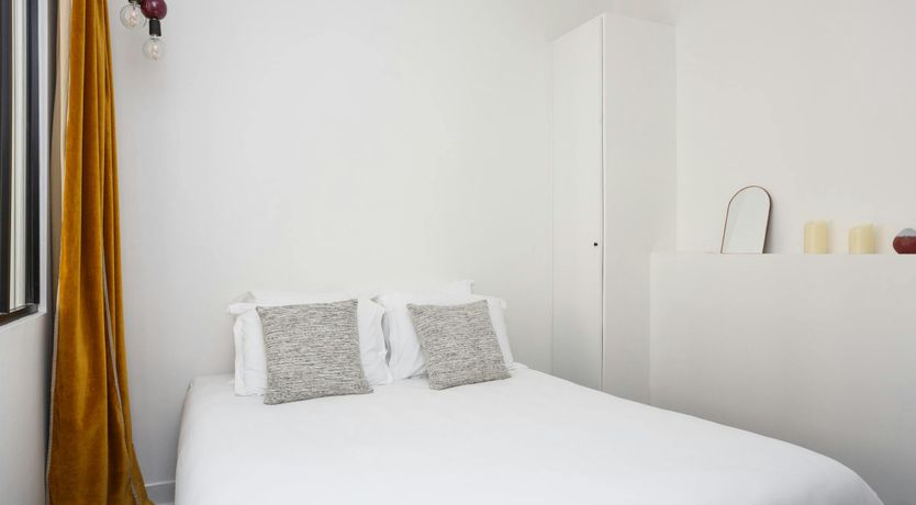 Photo of Waltzes on the Avenue