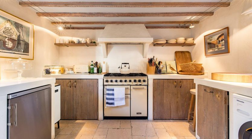 Photo of London Living