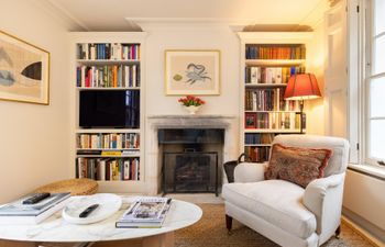 London Living Holiday Cottage