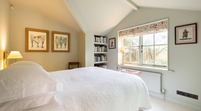 Photo of London Living