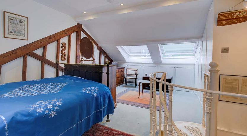 Photo of Kensington Musings