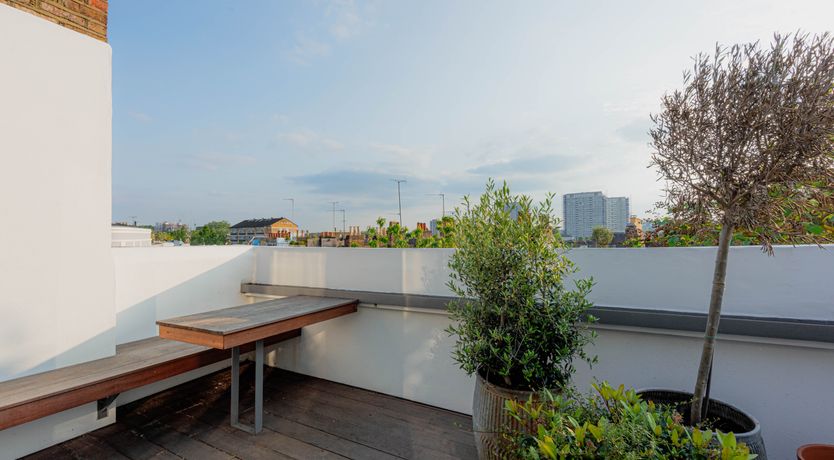 Photo of The Dark Horse