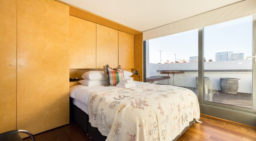 Photo of The Dark Horse