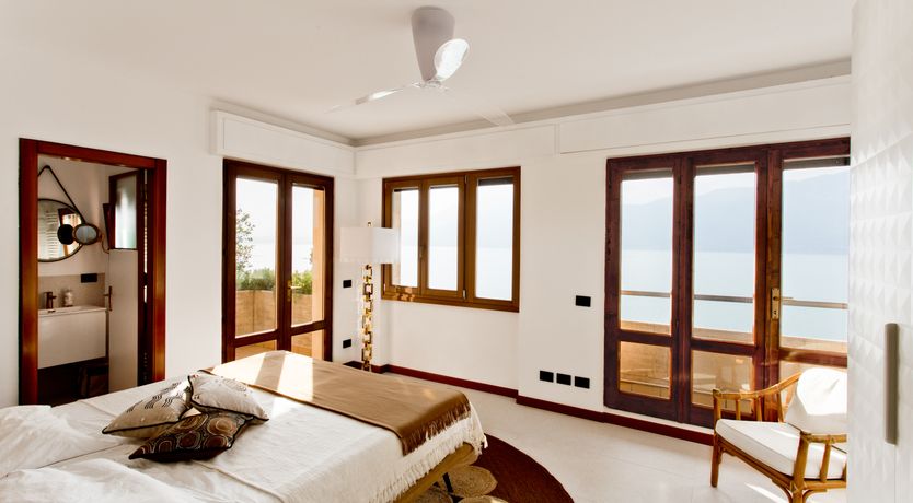 Photo of Lakeside Life