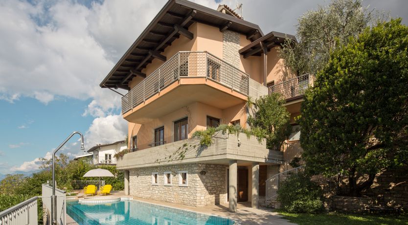 Photo of Lakeside Life