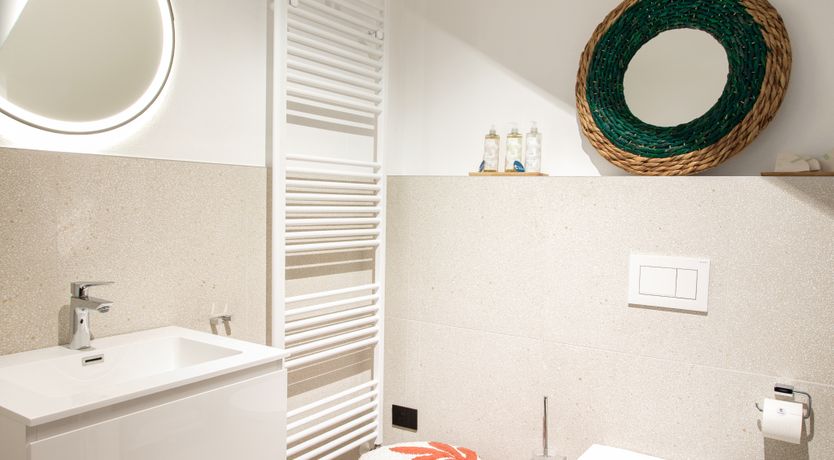 Photo of Lakeside Life