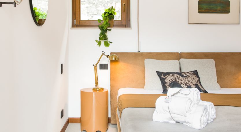 Photo of Lakeside Life