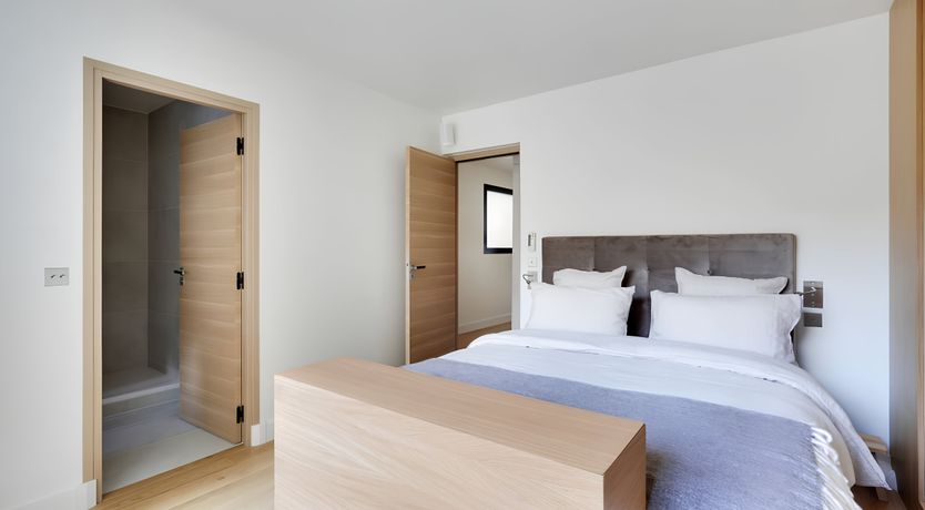 Photo of Parisian Life