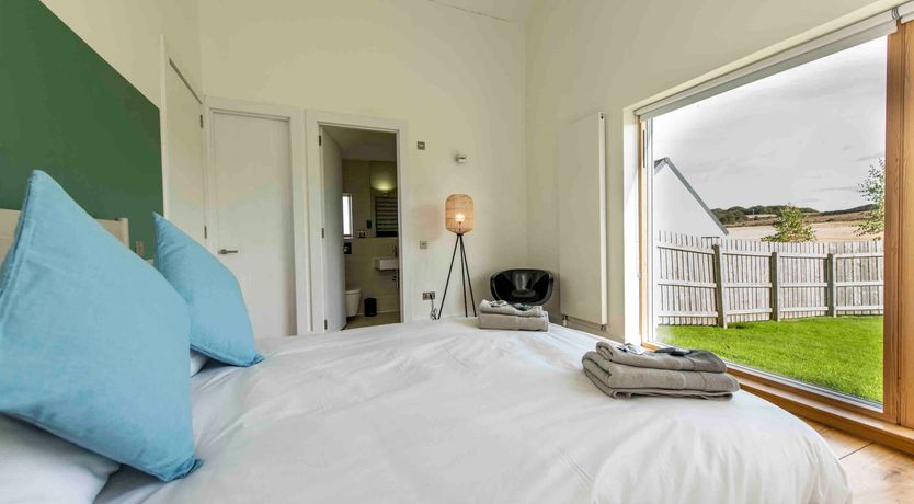 Photo of Blooming Heather