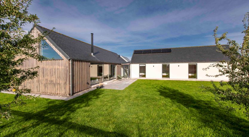 Photo of Blooming Heather