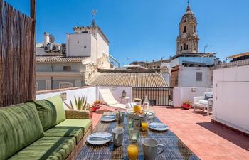 Rooftop Reverie Apartment