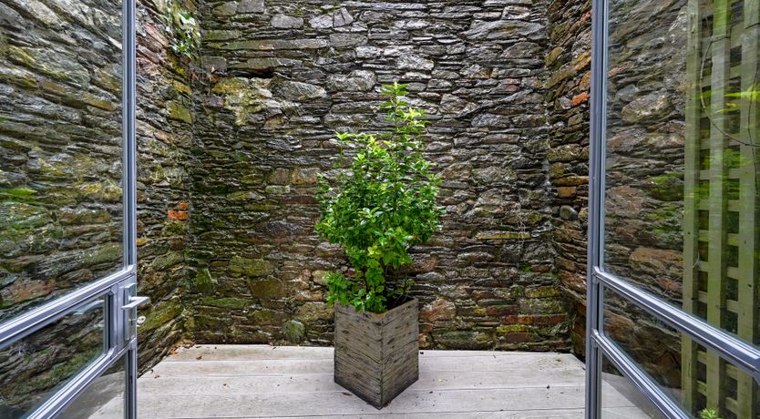 Photo of The Straight and Narrow