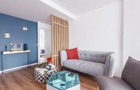 Lightwood & Blue Apartment