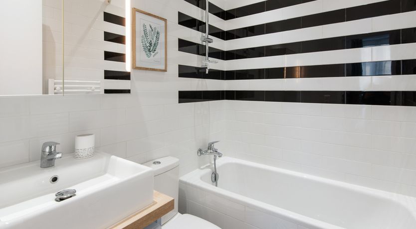 Photo of Straight Down to the Sea