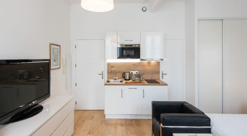 Photo of Straight Down to the Sea