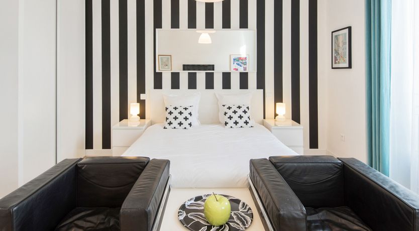 Photo of Straight Down to the Sea