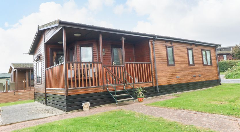 Photo of 16 Forest Lodge