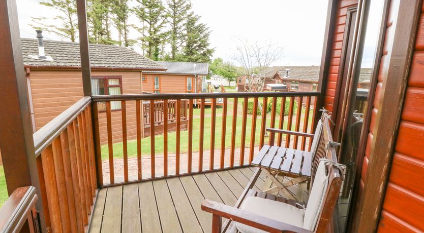 Photo of 16 Forest Lodge