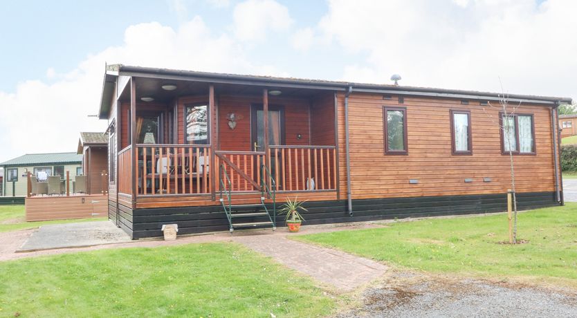 Photo of 16 Forest Lodge