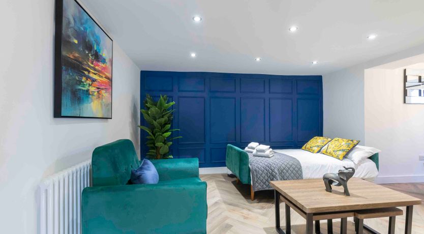 Photo of Cosy Cheltenham