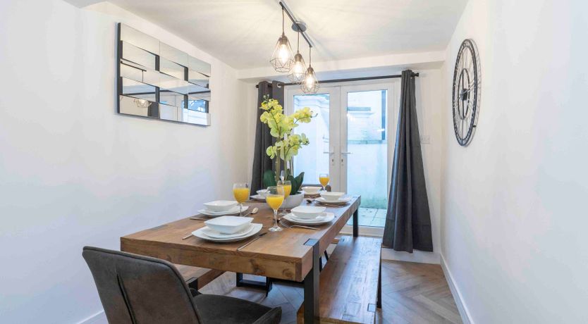 Photo of Cosy Cheltenham