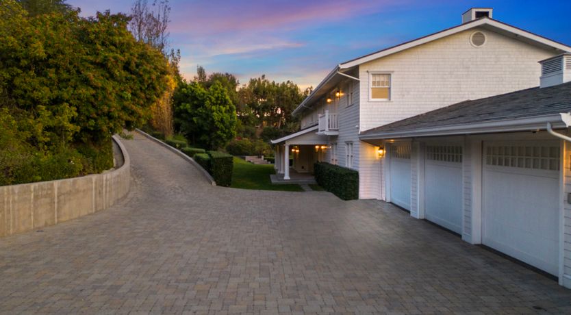 Photo of Billionaire's Haven