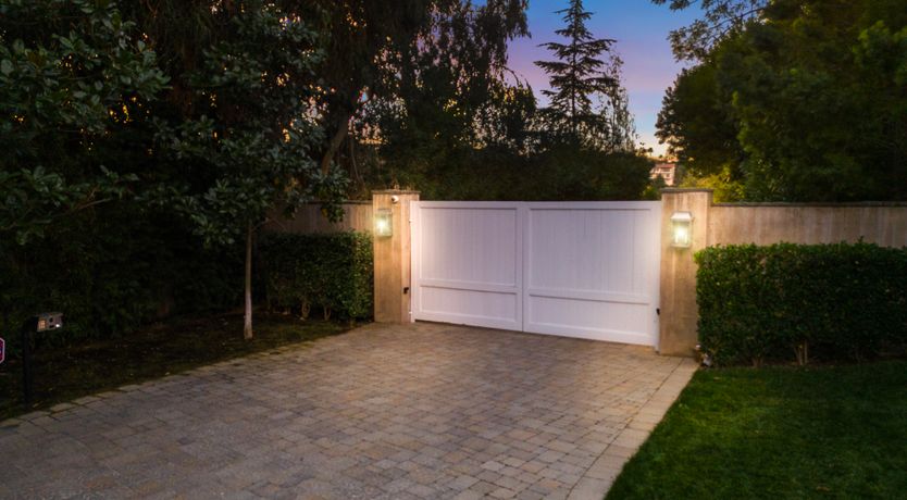 Photo of Billionaire's Haven