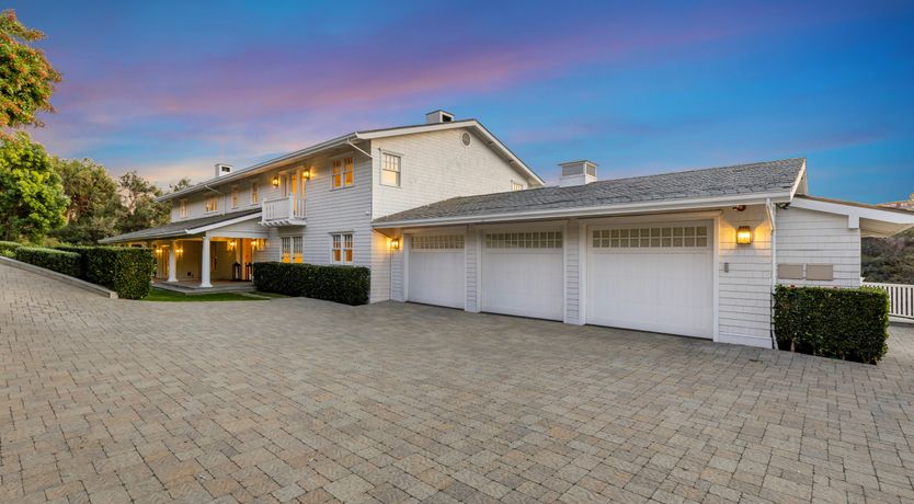 Photo of Billionaire's Haven